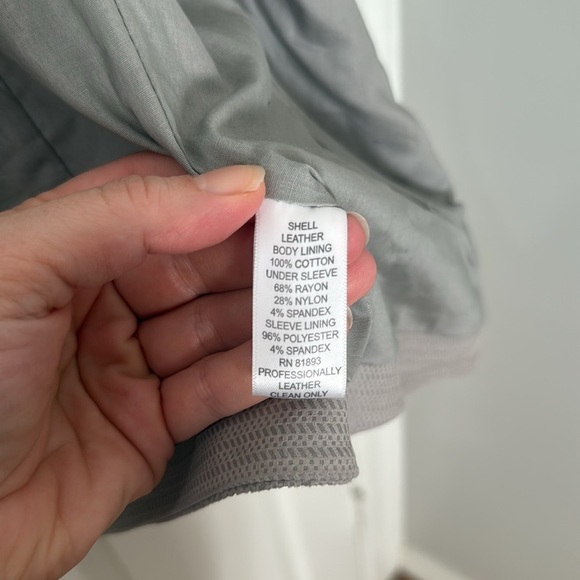 G.I.L.I. Gray leather Blazer Asymmetrical size 4 - Picture 5 of 5